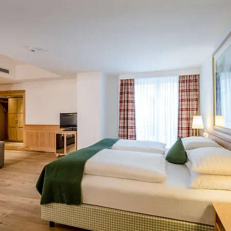 ホテル Imlauer & Braeu 4*